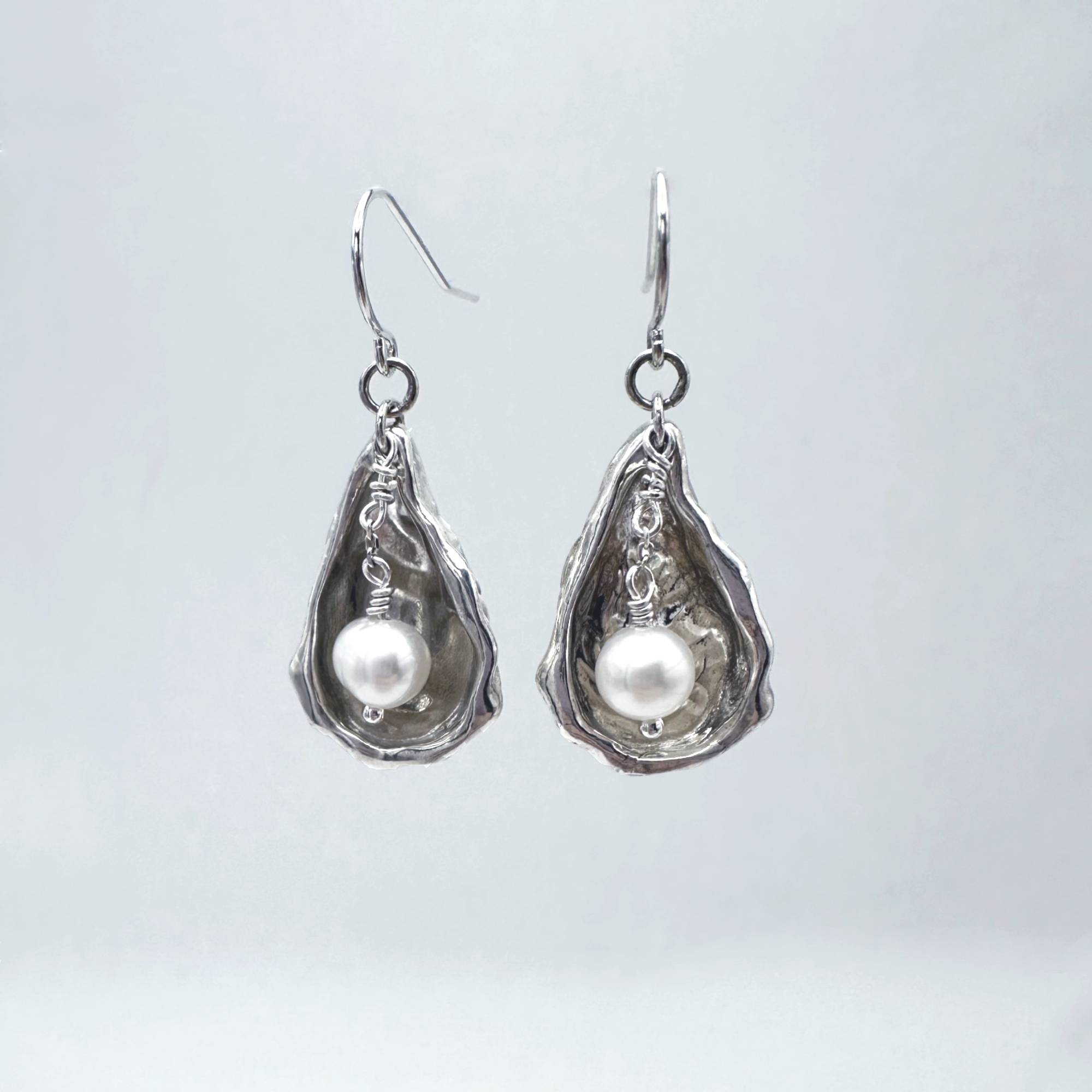 Oyster Earrings with Large Pearls