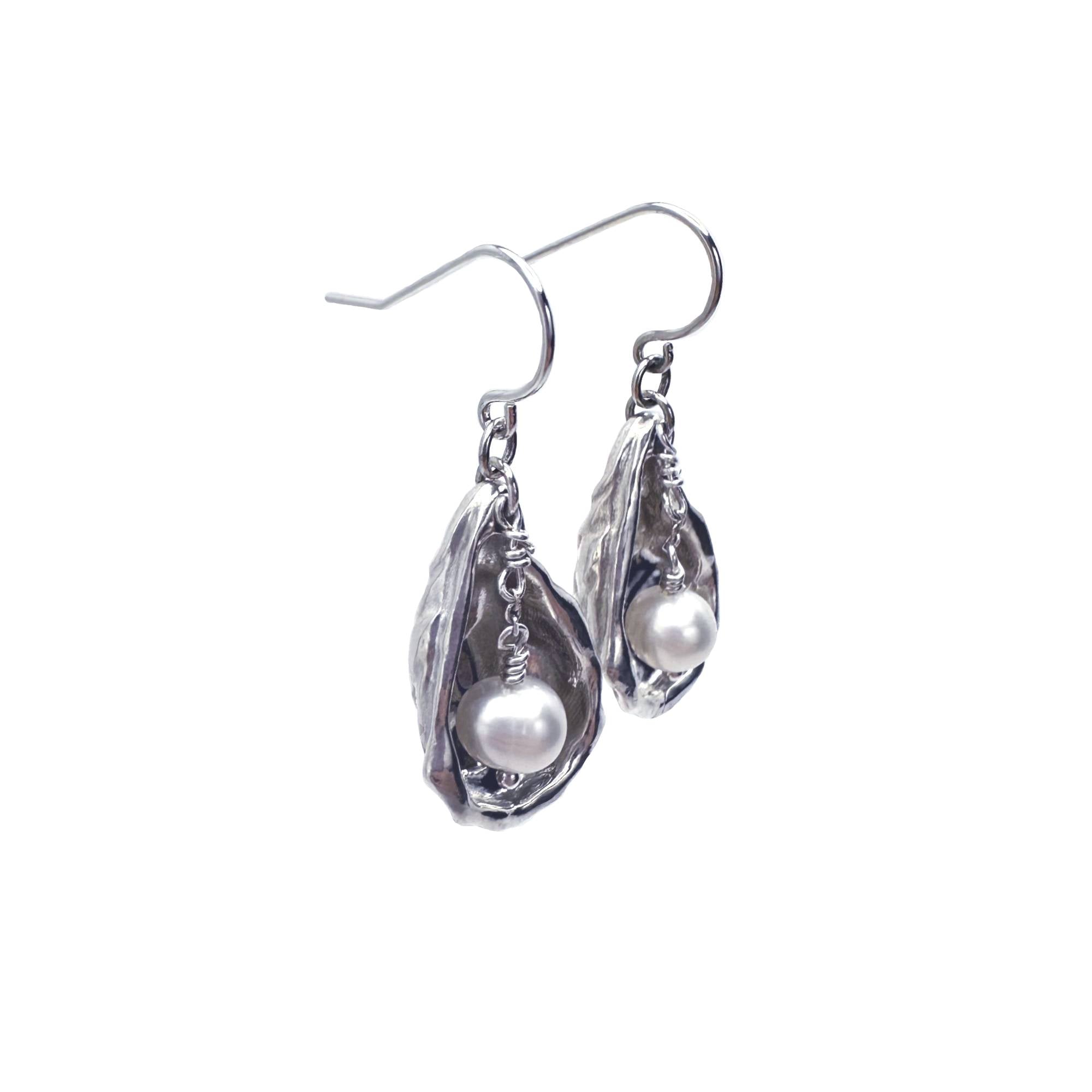 Oyster Earrings with Large Pearls